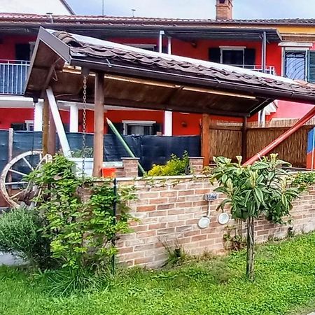 Casa Appartamento Vacanze La Fermata Delle Rondini Castello di Annone 외부 사진