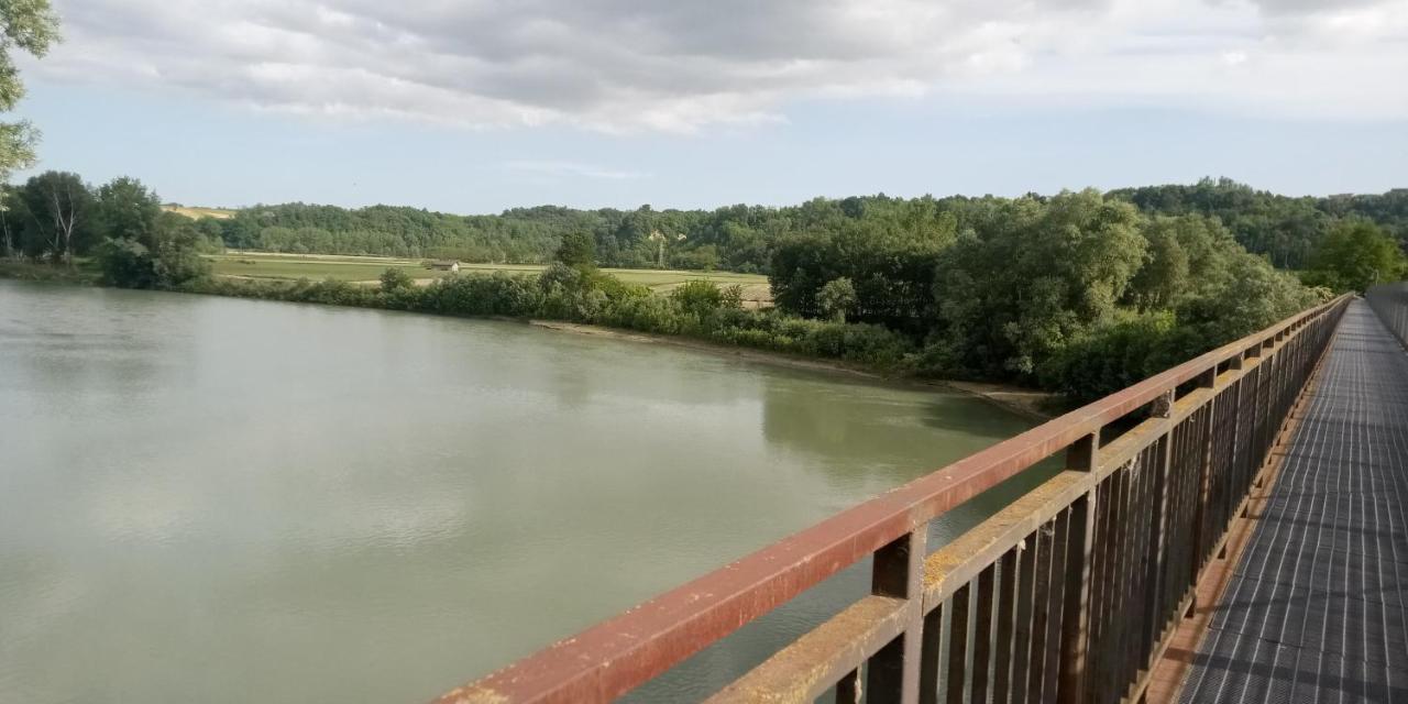 Casa Appartamento Vacanze La Fermata Delle Rondini Castello di Annone 외부 사진